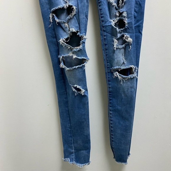 American Eagle Distressed Hi Rise Super Stretch Jeggings Size 6-Regular Jeans - Picture 3 of 7